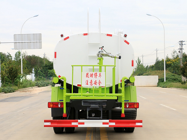 國(guó)六東風(fēng)天錦 14噸 灑水車