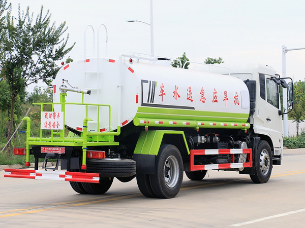 國(guó)六東風(fēng)天錦 14噸 灑水車